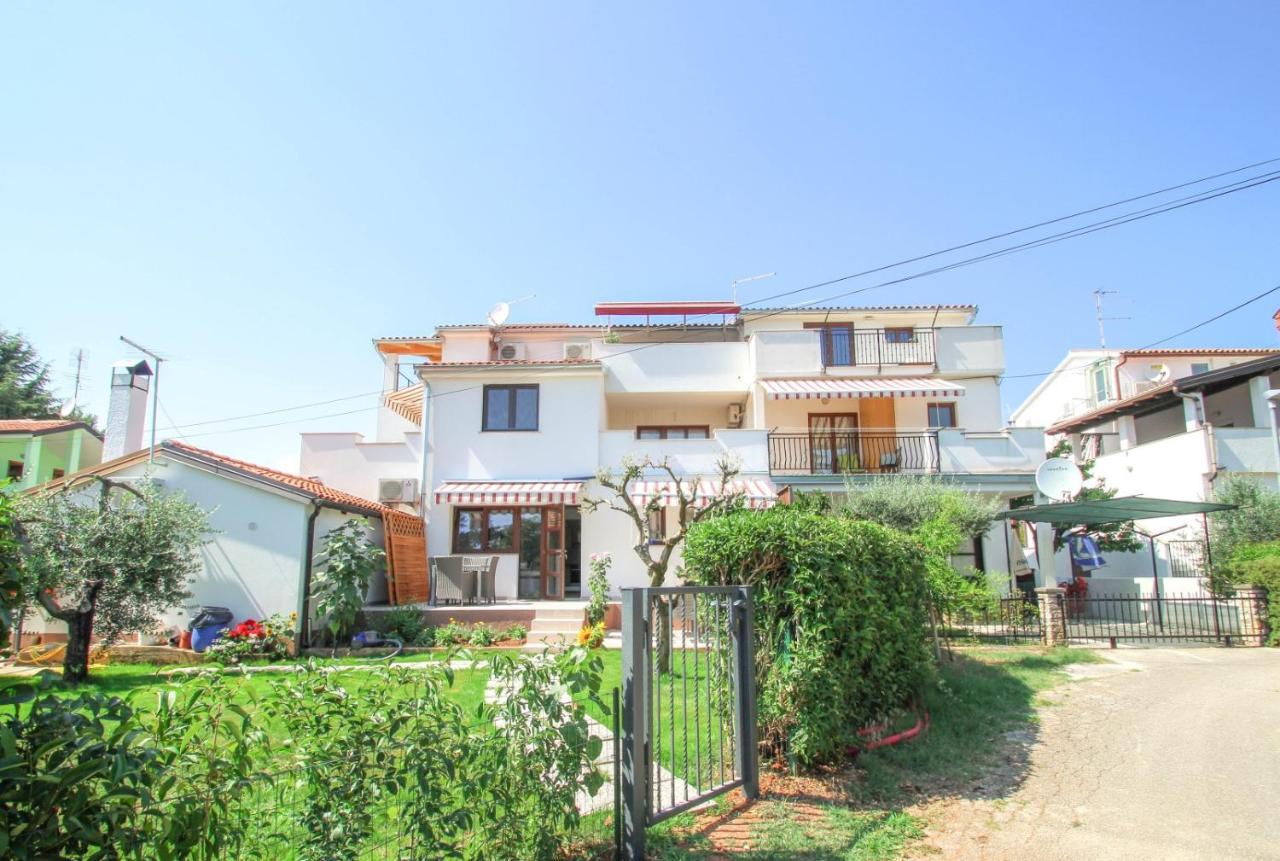 Lucia Apartment Novigrad Istria Exterior foto